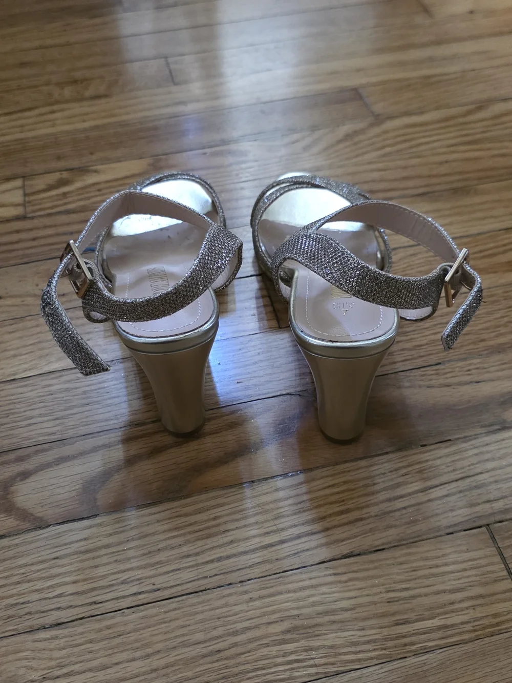 DREAM PAIRS Chunky Heel Ankle Strap Sandals Size 7